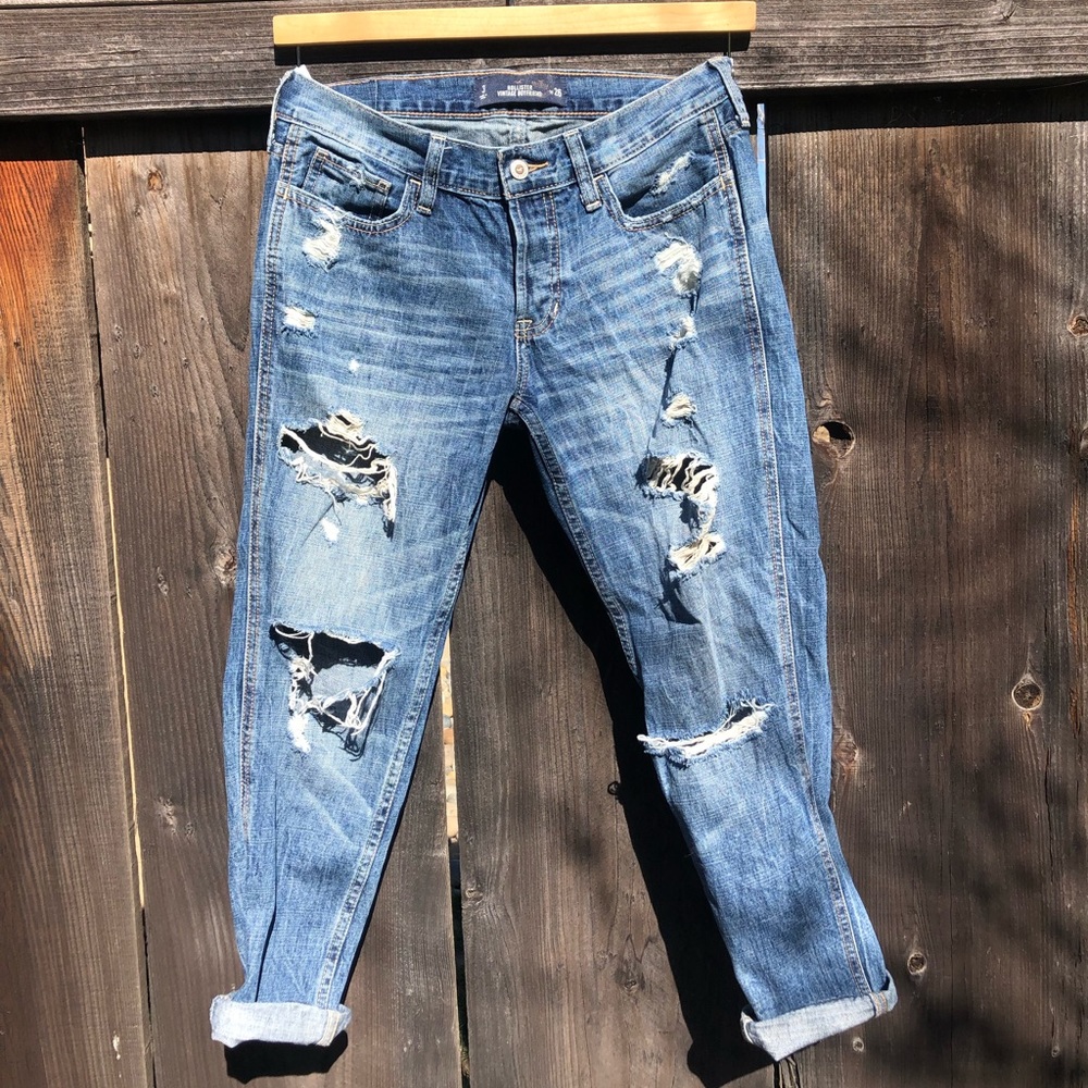 Hollister Distressed Boyfriend Skinny Jean